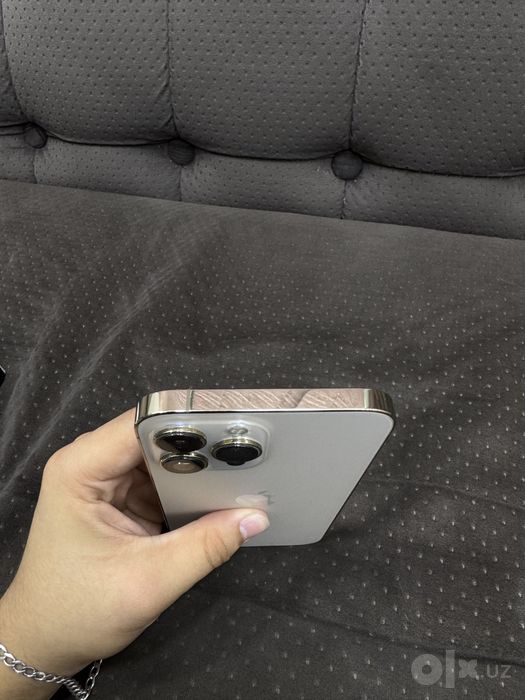 Iphone 13 Pro max gold