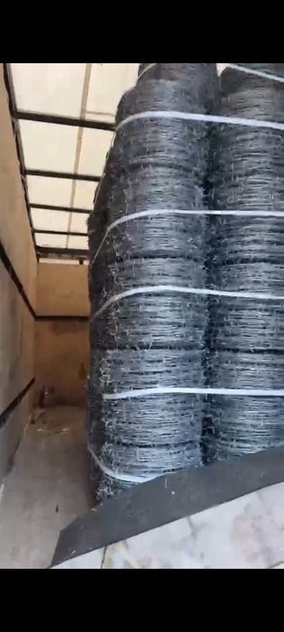 Для ограждение колючая проволока