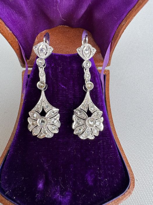 Cercei si pandantiv din aur si diamante rose cut