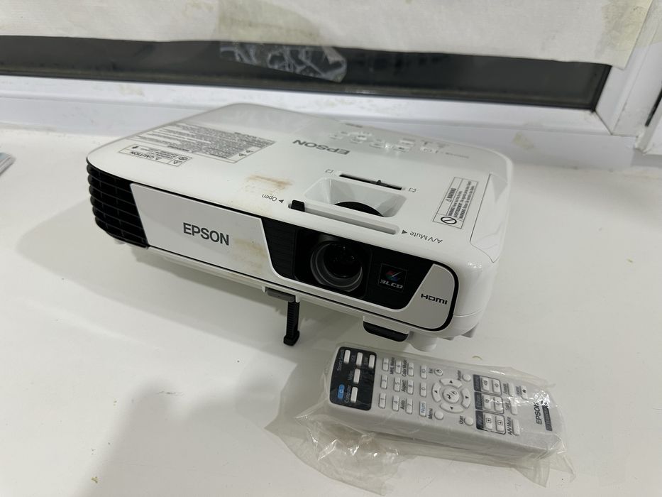 Прокетор Epson Eb-x31