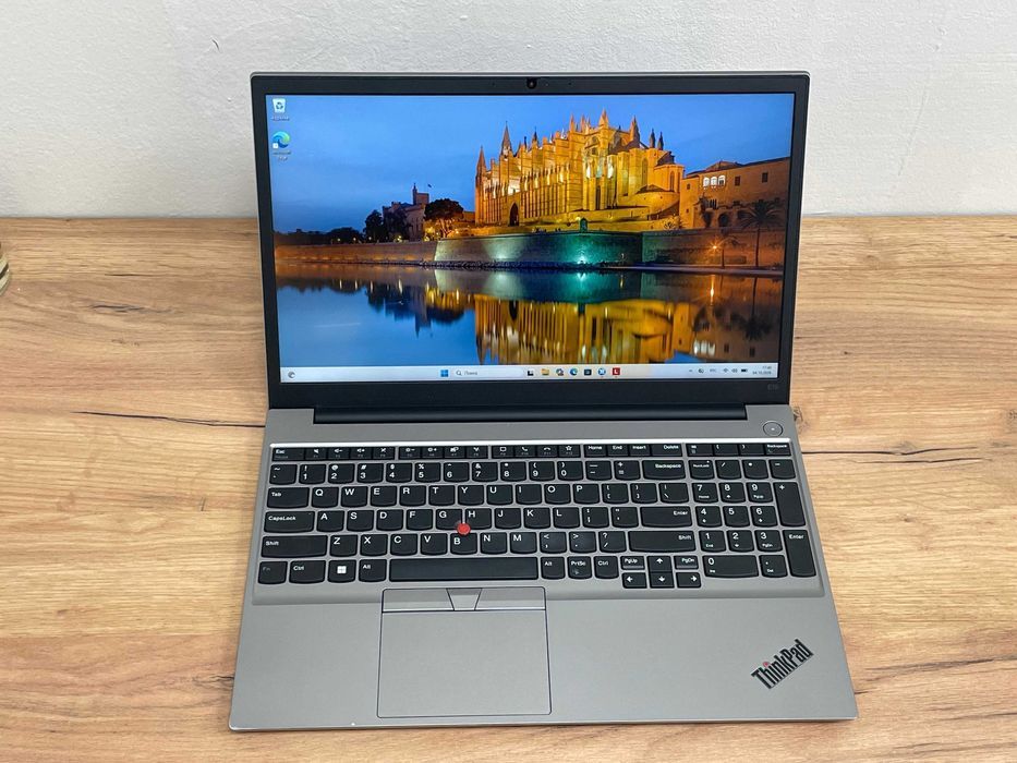 Lenovo ThinkPad E15 Gen 4 (i7-1255U, 16GB, 256GB SSD, IPS)