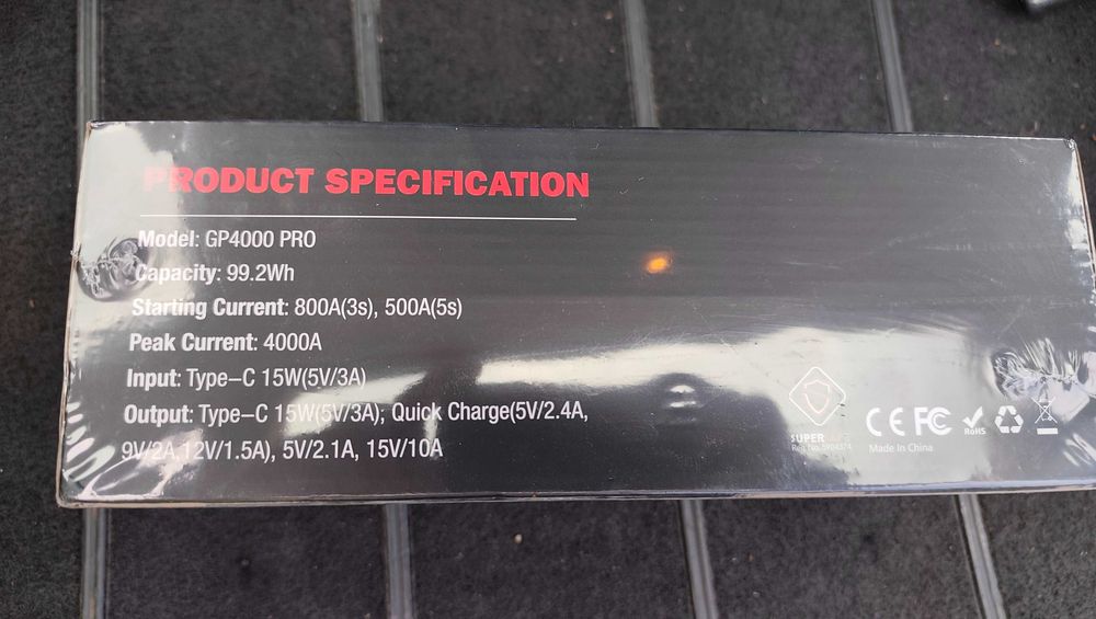 Стартерно устройство бустер jump starter GOOLOO GP 4000 PRO