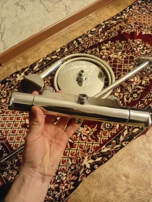 Продам сместитель фирмы Bravat