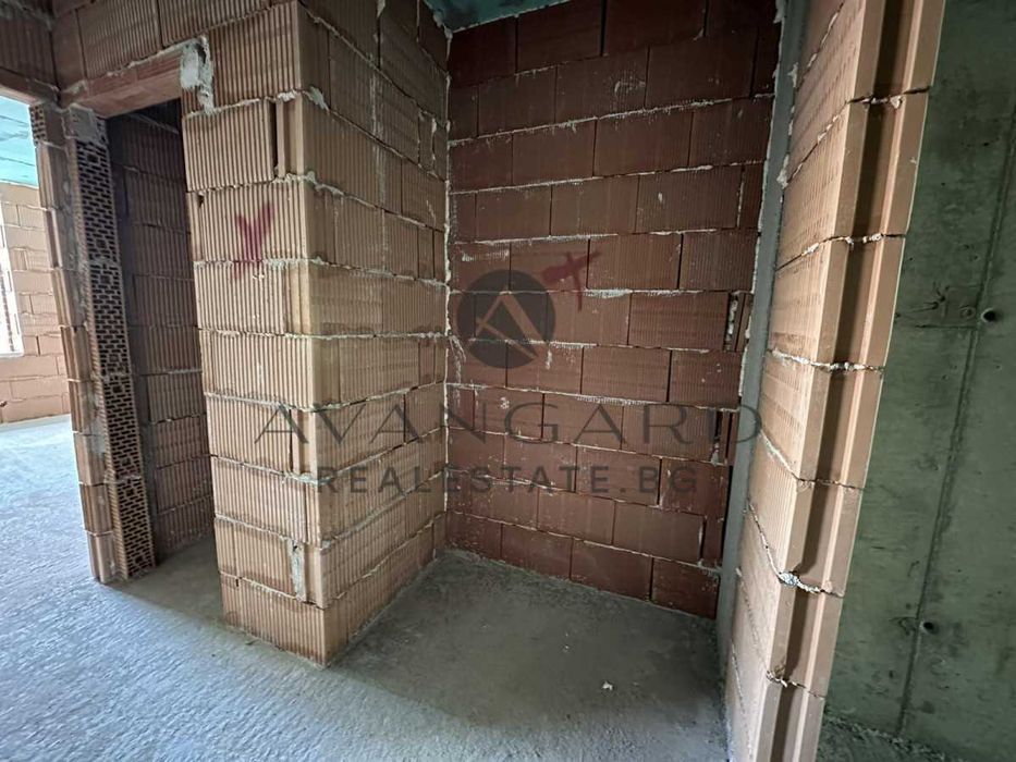 Продава се Четиристаен апартамент в Пловдив, Кършияка - 135 кв.м за 943 €/кв.м - Снимка #9