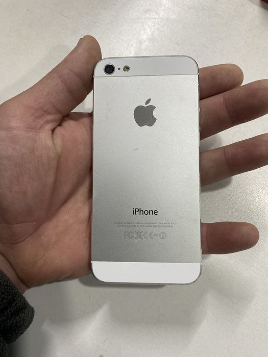 iPhone 5 продам на запчасти