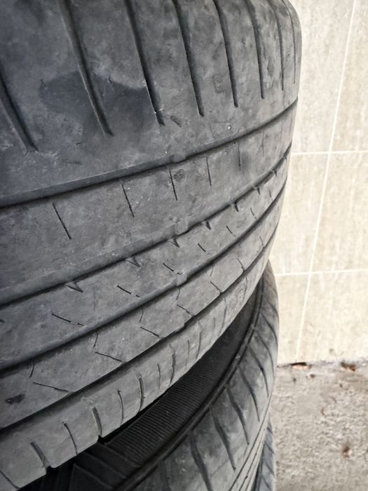 Ford R17 cu anvelope 235/55 R17
