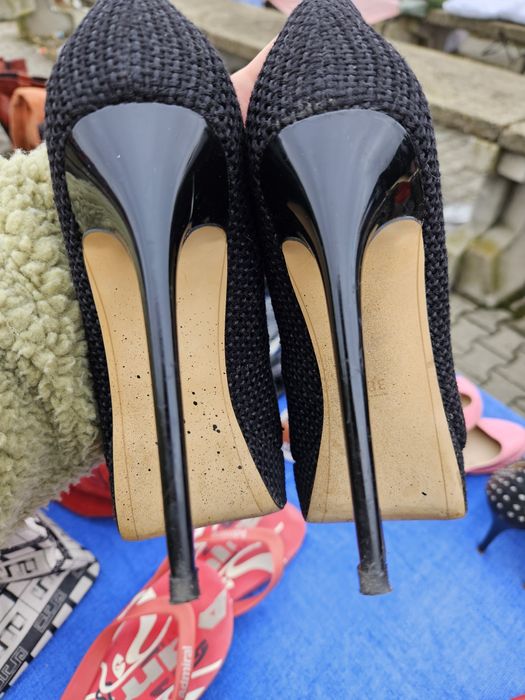 Pantofi cu toc bershka