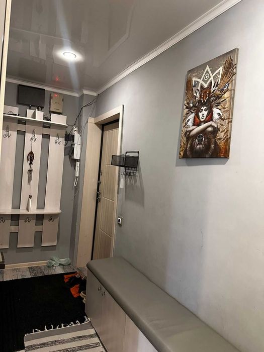 Продам 2ком квартиру Царева 4