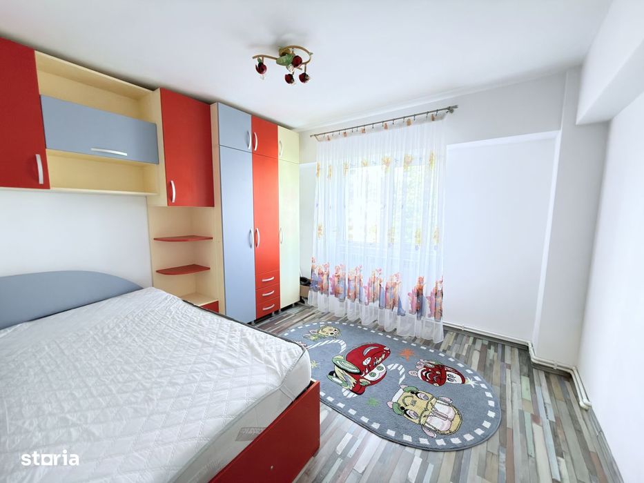 Apartament 3 camere zona Parcului Eminescu+garaj pe teren proprietate