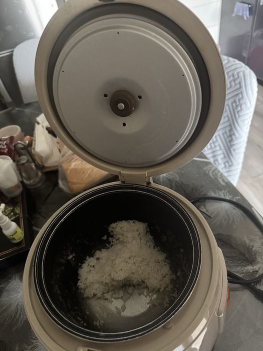 Продам рисоварку cookin