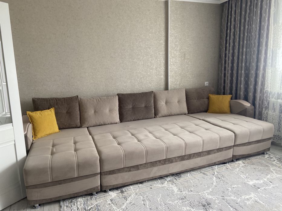 Новый красивый диван