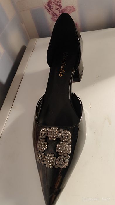 Туфли сапоги все в хорошем состояние