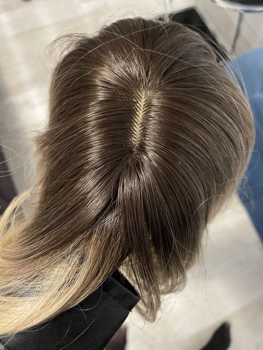 Peruca blonda suvite