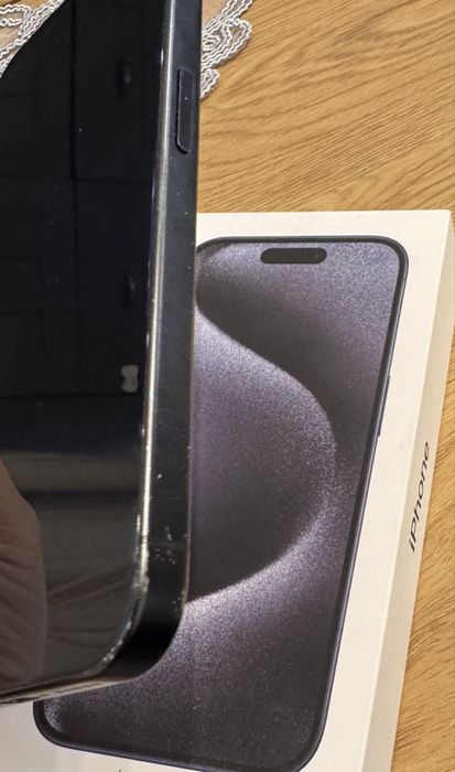 iPhone 15 pro 256gb 90% battery