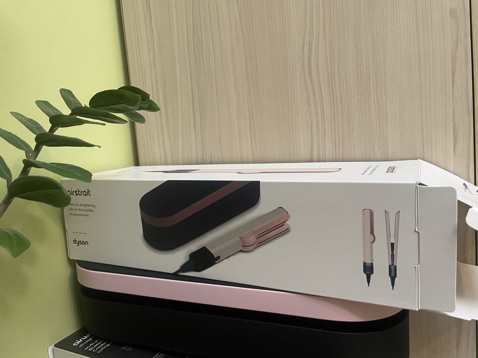 Стайлер и выпрямитель Dyson