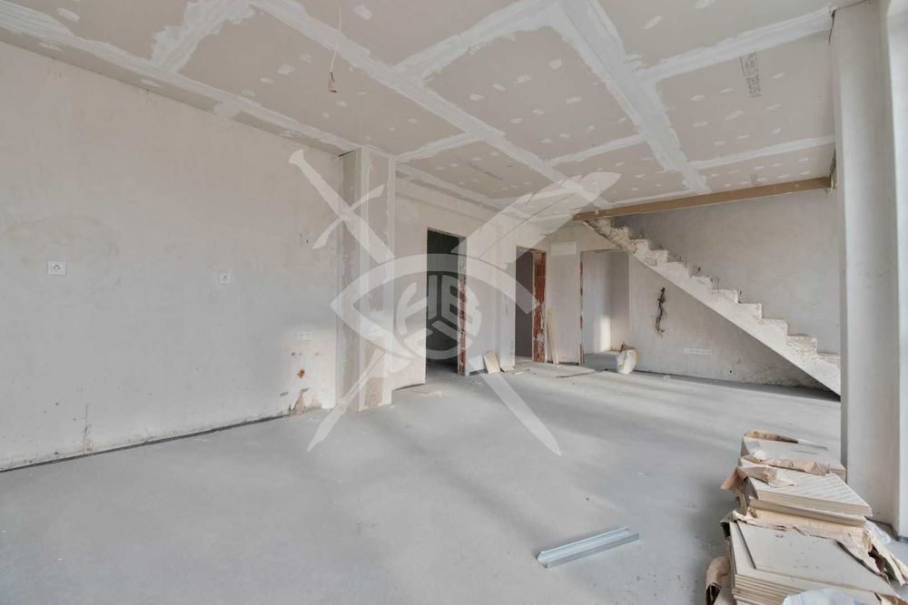 Продава се Мезонет в София, Враждебна - 130 кв.м за 2000 €/кв.м - Снимка #2