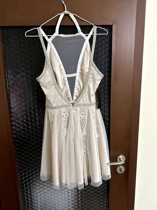 Продавам луксозна рокля на американската марка bebe