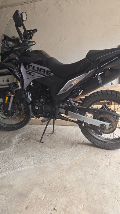 Продам Мотоцикл Эндуро 250кубов