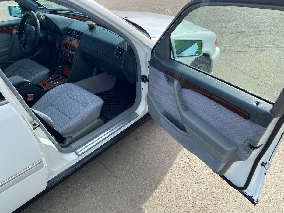 Продам Мерседес W202