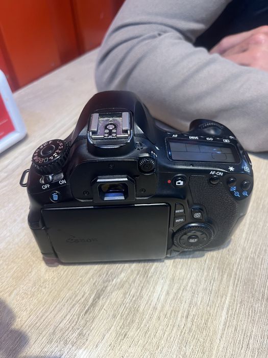 фотоаппарат Canon 60D