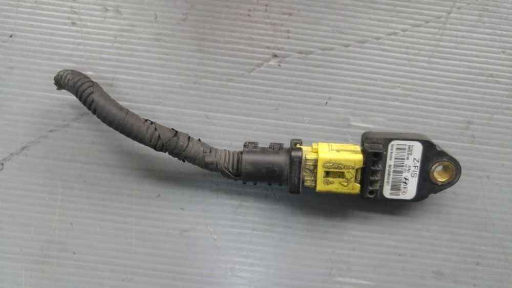 senzor impact kia cee'd ceed break facelift  95920-da100
