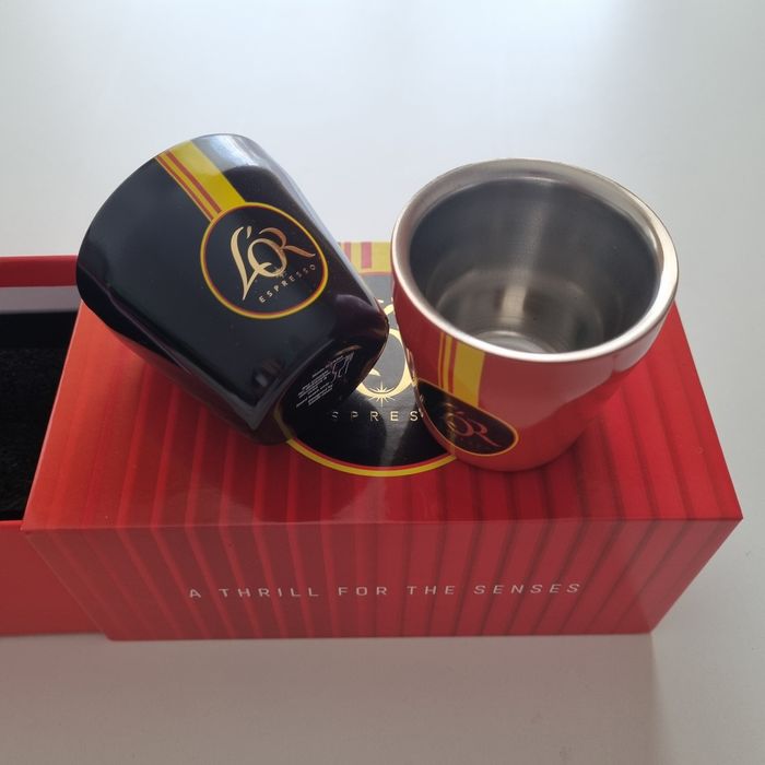 Комплект нови 2 брандирани чаши за кафе Lor