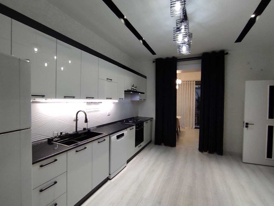 Центр.Свой2х.эт.Евродом.5ком.,136кв.1,5сот.Двор.Парковка.Ор-рАэропорт