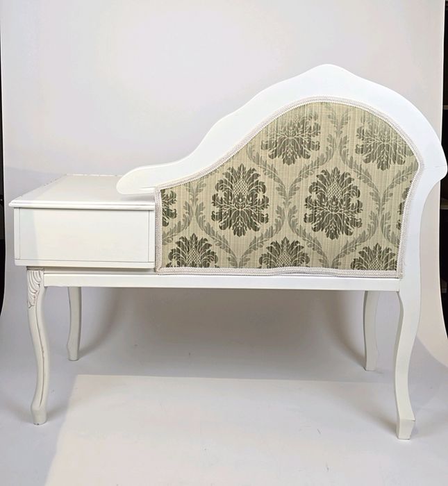 Canapea, Banchetă,  Colțar  93 cm × 43 cm × 82 cm