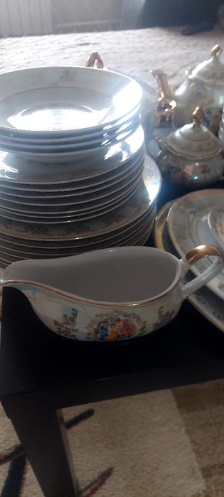 Продам  сервиз  "Мадонна"
