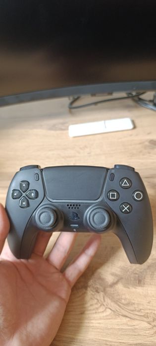 Продам геймпад Sony DualSense PS5, чёрный цвет