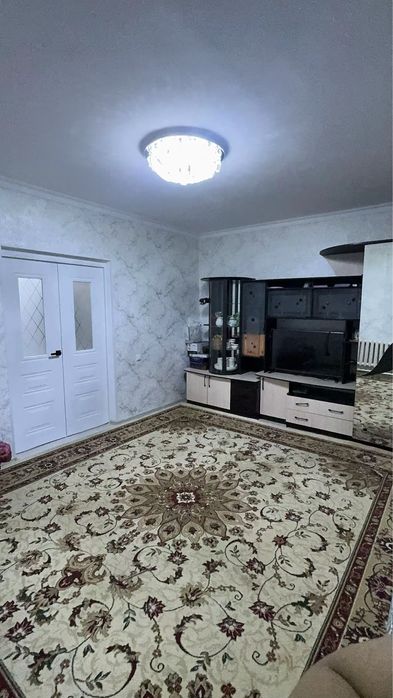 Үш бөлмелі үй сатылады