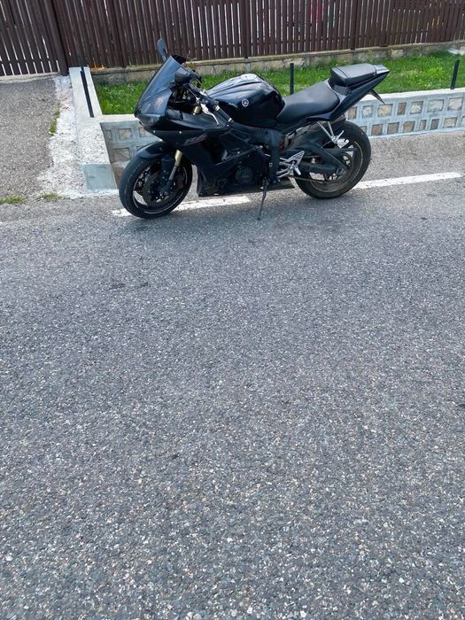 Yamaha R6,3200 €