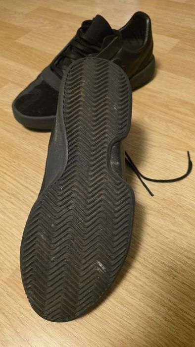 Adidas Y3 - YUNU Triple Black