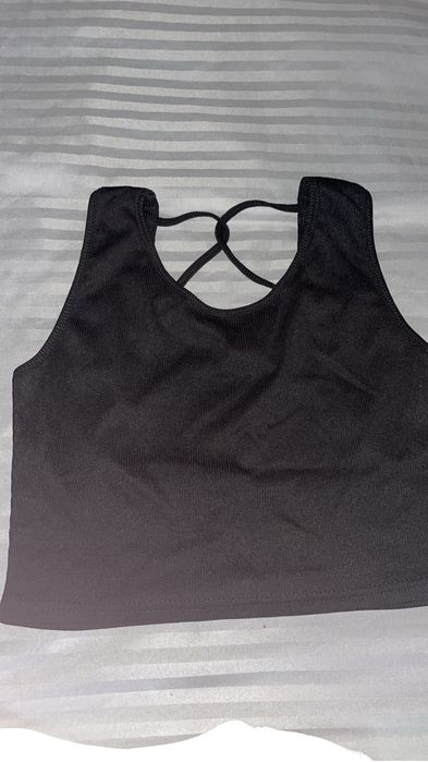 Продам женские кофты и кроп топы