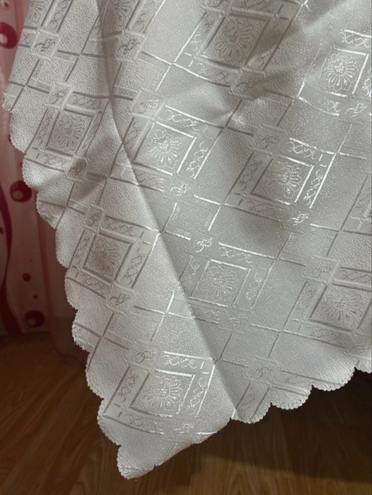 Fete de masa/Nou fara etichetă