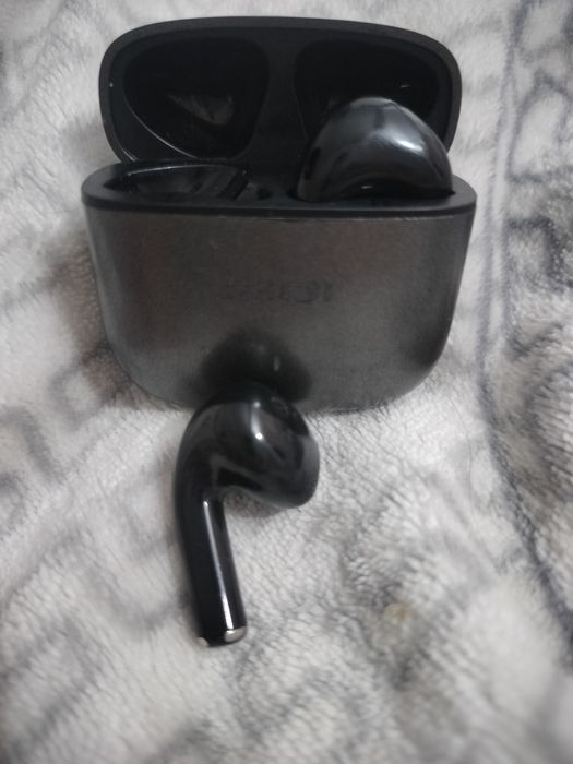 Продам наушники разные