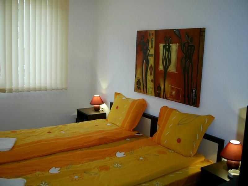 Продава се Тристаен апартамент в София, Младост 4 - 95 кв.м за 2032 €/кв.м - Снимка #7