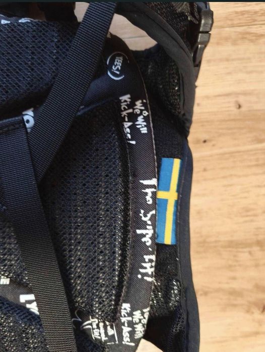 Раница за колоездене USWE SHRED 25 - Carbon Black колело вело