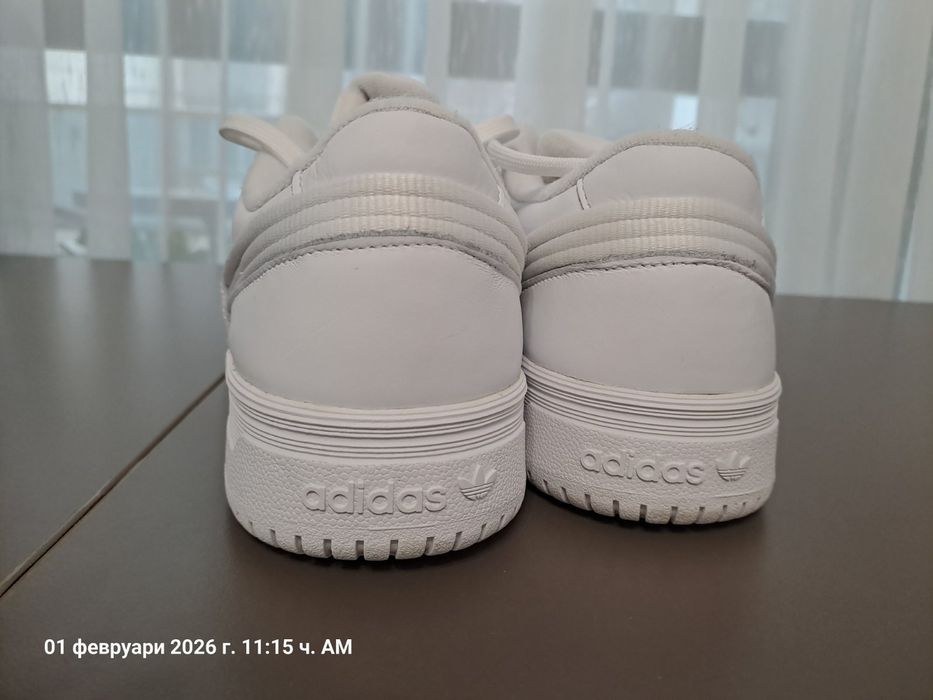 Маратонки Adidas