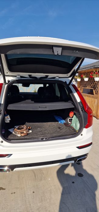 Vand Volvo XC90, R-Design,250 cp, 145000 km