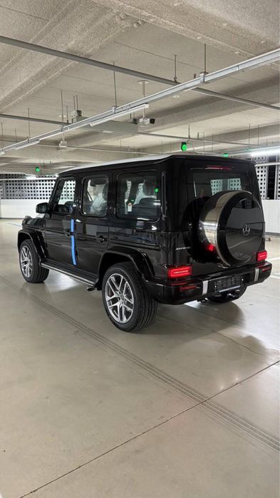 Комплект оригинальных дисков с баллонами от Mercedes-Benz G63 AMG