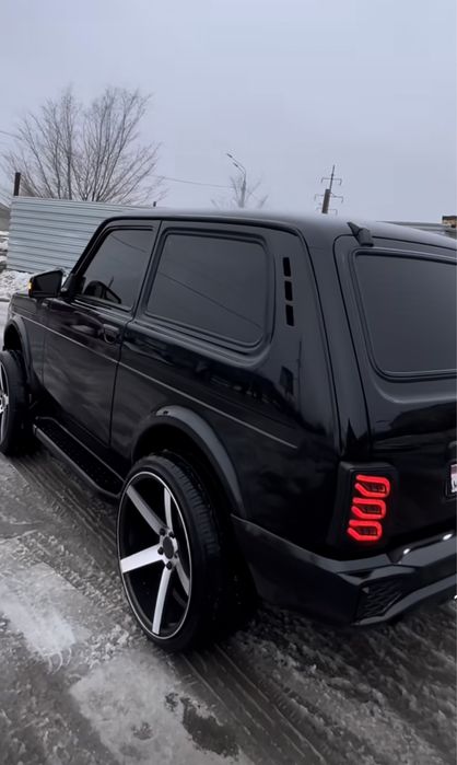 Задние светодиодные тюнинг фонари на ниву 21213/21214/2131/урбан 4х4