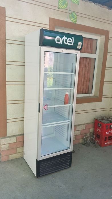 Artel Vitrina xolodilnik