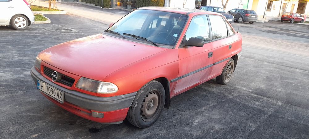 Opel Astra 1.6 benzin