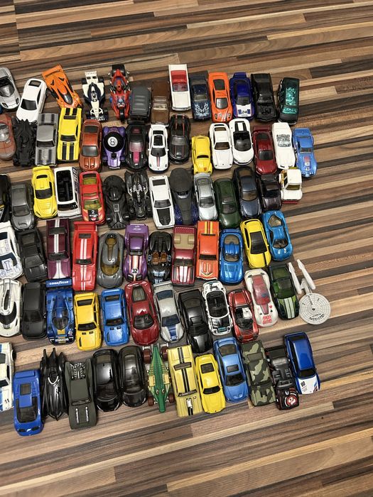 Colectie hot wheels desfacute