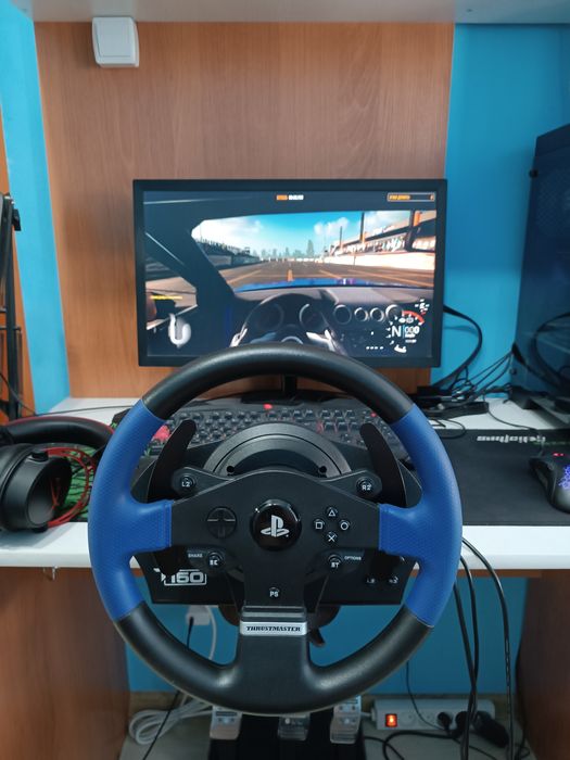 Игровой руль Trustmaster T150 Pro