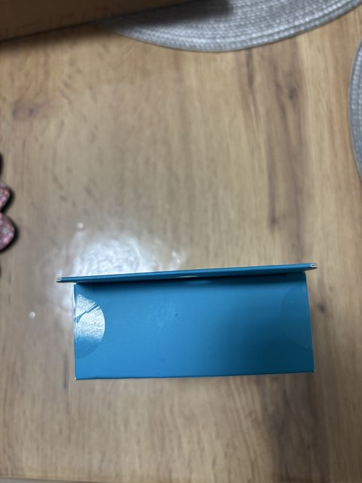 Чисто нови не отваряни безжични слушалки