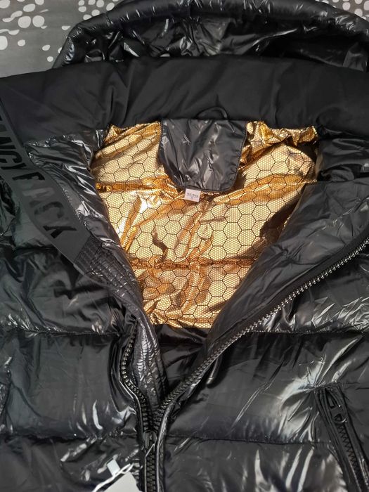 Яке дамско ново L