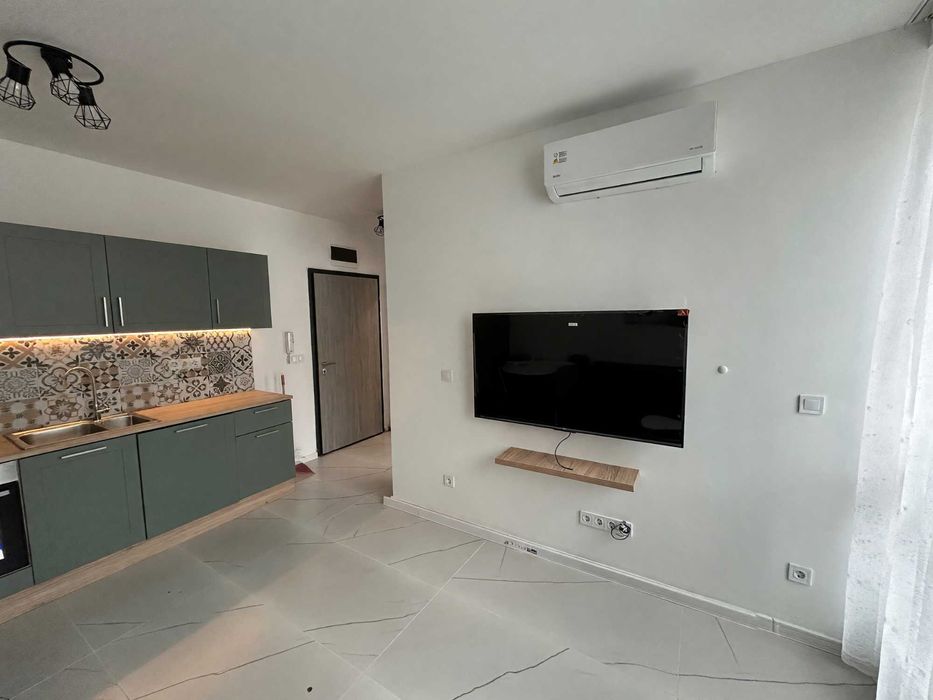 Дава се под наем Двустаен апартамент в София, Център - 75 кв.м за 600 € - Снимка #2
