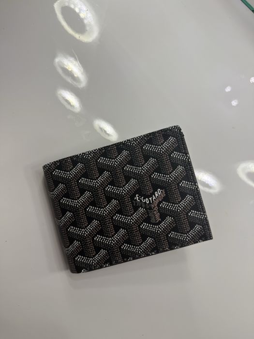 Черно портмоне Goyard